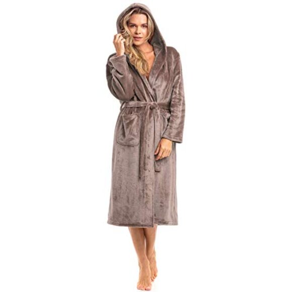 Women's Spa Hooded Plush Robe - Picture 1 of 3